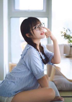 娇妻在卧室里被领导爽电影_正片免费观看