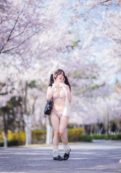 女仆教育没落贵族琉璃川_在线手机观看