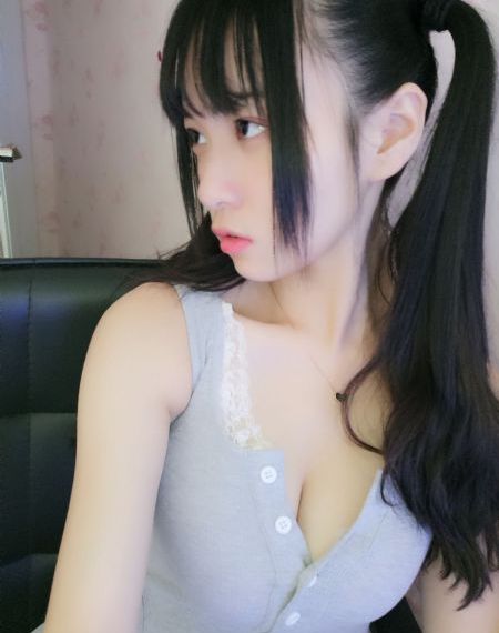 男人激情吮乳吃奶视频60分钟_BD韩语日韩电影在线