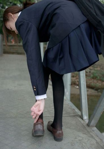 大胸丰满女朋友hd_十万网红美女美酱