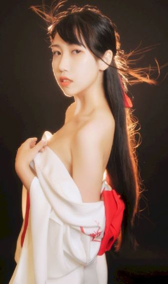 贪婪浴望之岛_BD国语完整版观看
